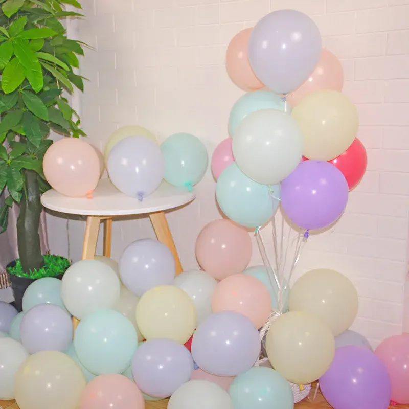 Ne tür 12 inç lateks balon var?