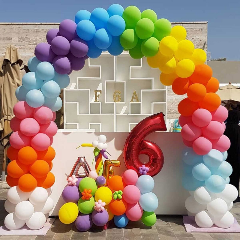 Gökkuşağı balon çelenk